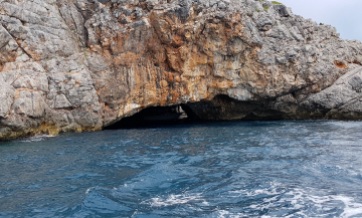 Entrada a la Cueva Azul